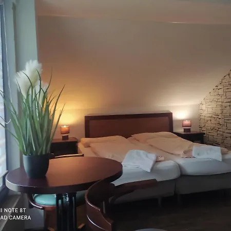 Bialy Potok Bed & Breakfast *
